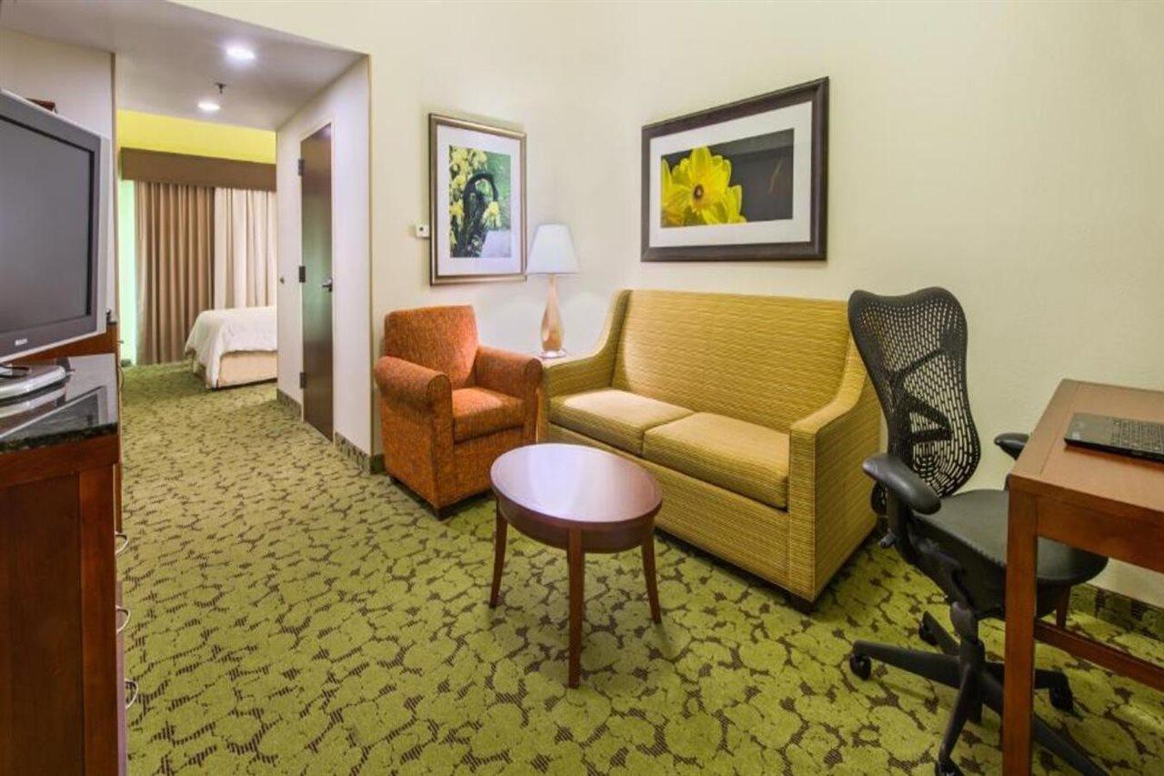 Hilton Garden Inn Macon/Mercer University Экстерьер фото