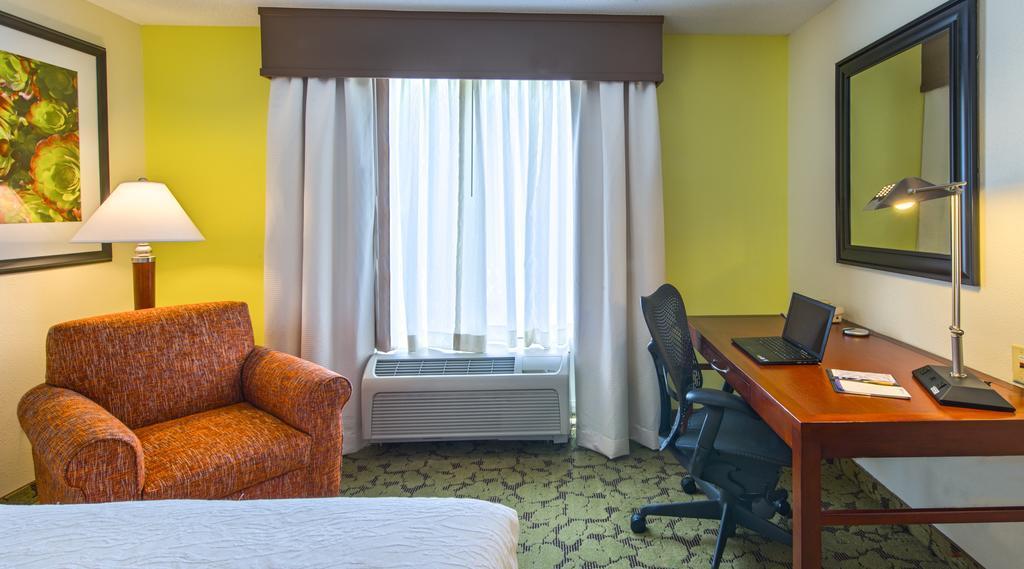 Hilton Garden Inn Macon/Mercer University Экстерьер фото